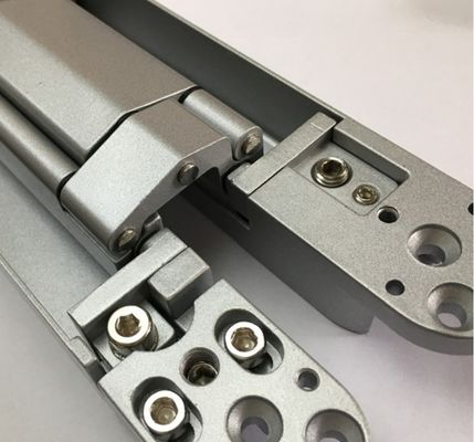 Wytrzymały zawias z regulowalnością 3D do bezproblemowej instalacji